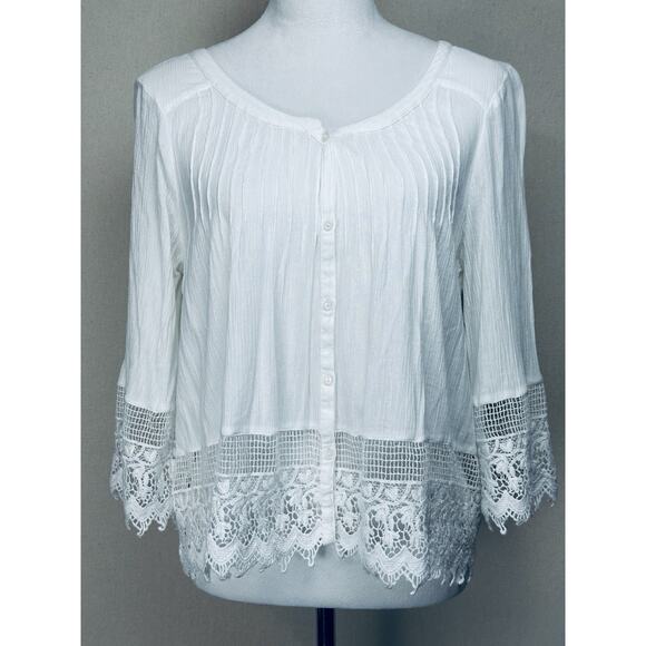American Eagle Outfitters® White 3/4 Sleeve Blouse w/Embroidered Lace S/P India - Picture 1 of 15